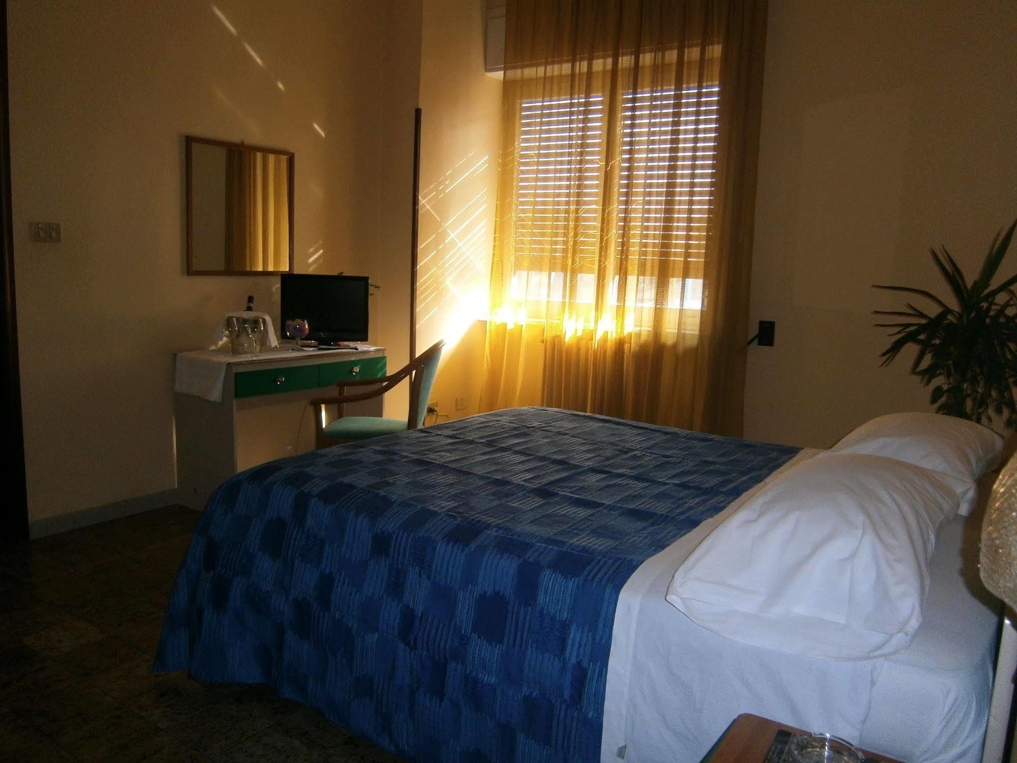 Hotel Sole Nocera Inferiore Esterno foto